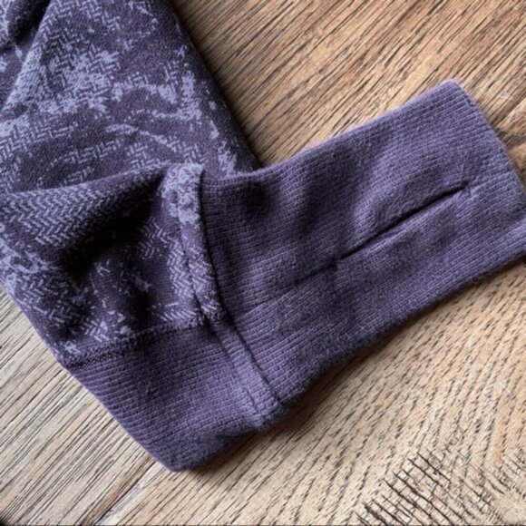 Lululemon size 2 Scuba Hoodie *Stretch purple rose 2 - Picture 9 of 12